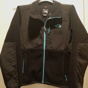 Women's Black The North Face Jacket with Blue Zipper Detail in Large
